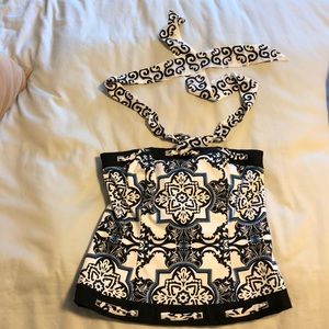 White House Black Market Stunning Bodice!